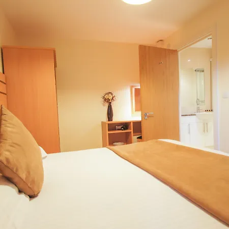 Crompton Court Apartments-3
